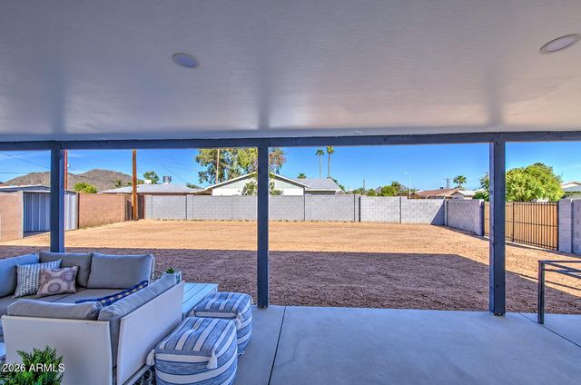 9043 N 16th Drive, Phoenix, AZ 85021
