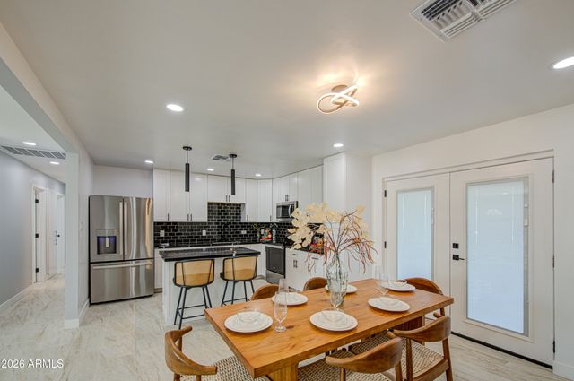 9043 N 16th Drive, Phoenix, AZ 85021