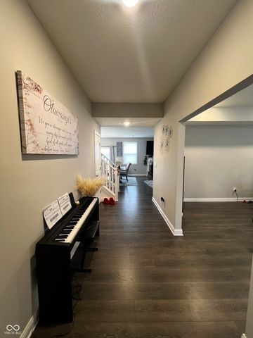 7329 Doyal Drive, Whitestown, IN 46075