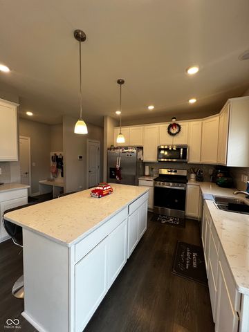 7329 Doyal Drive, Whitestown, IN 46075