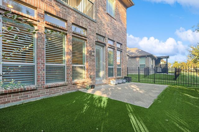 2812 Cedar Elm Drive, Carrollton, TX 75010