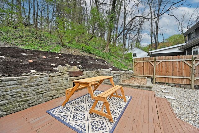3583 Linwood Avenue, Cincinnati, OH 45226