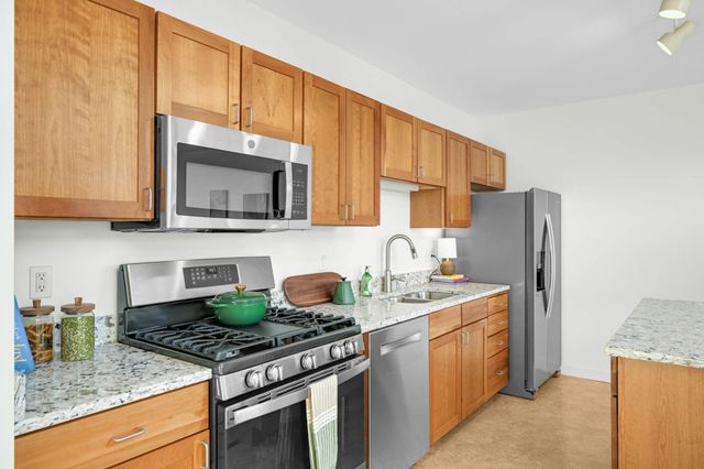 1829 3rd Avenue S 215, Minneapolis, MN 55404