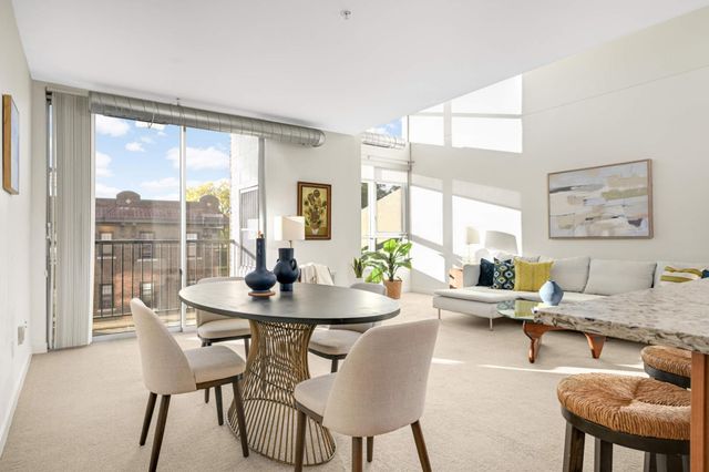 1829 3rd Avenue S 215, Minneapolis, MN 55404