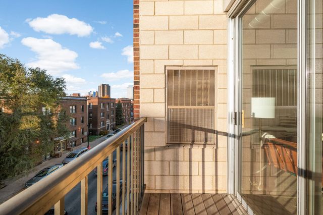 1829 3rd Avenue S 215, Minneapolis, MN 55404