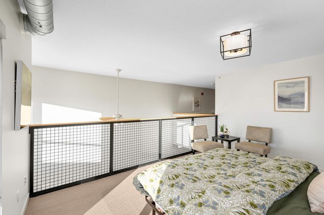 1829 3rd Avenue S 215, Minneapolis, MN 55404