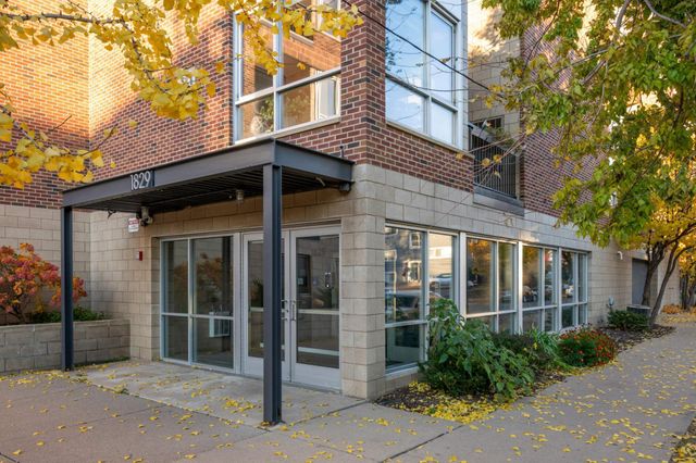 1829 3rd Avenue S 215, Minneapolis, MN 55404
