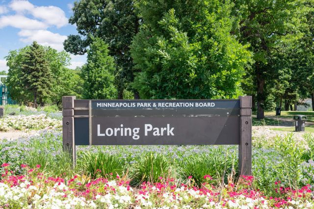 1829 3rd Avenue S 215, Minneapolis, MN 55404