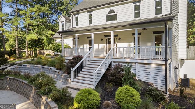 6002 Catamaran Court, Flowery Branch, GA 30542