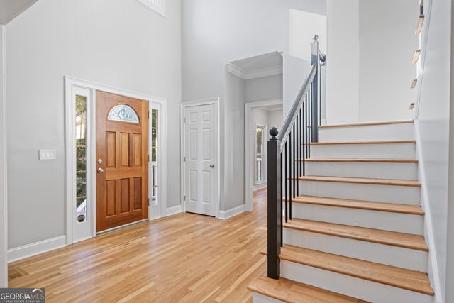 6002 Catamaran Court, Flowery Branch, GA 30542