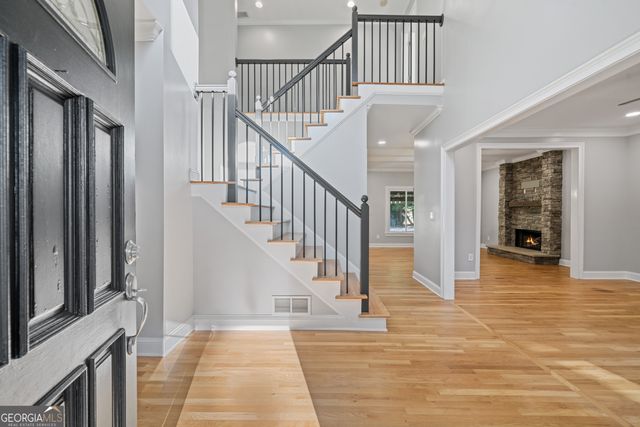 6002 Catamaran Court, Flowery Branch, GA 30542