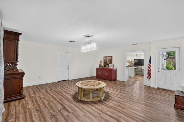 4316 Norwich Drive, Fort Worth, TX 76109