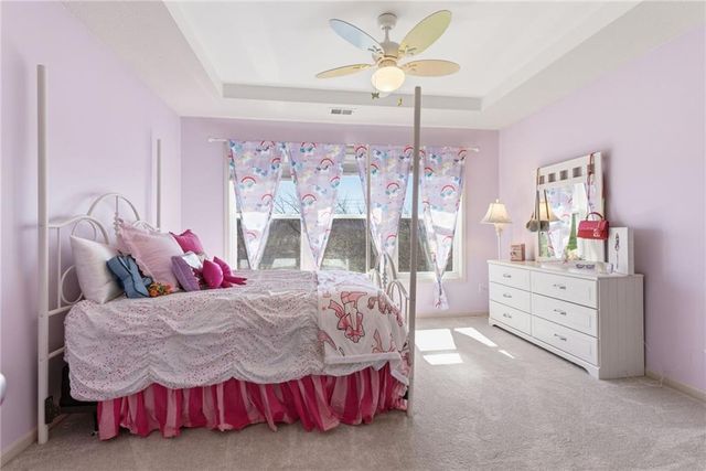 6103 Mashie Court, Parkville, MO 64152