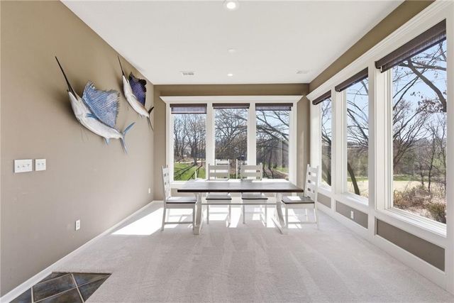 6103 Mashie Court, Parkville, MO 64152