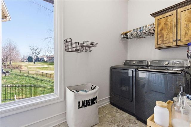 6103 Mashie Court, Parkville, MO 64152