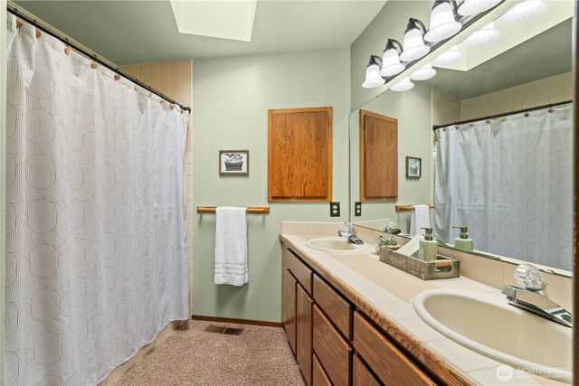 200 NE Riverhill Drive, Belfair, WA 98528