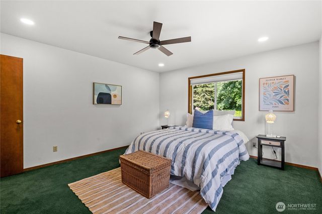 200 NE Riverhill Drive, Belfair, WA 98528