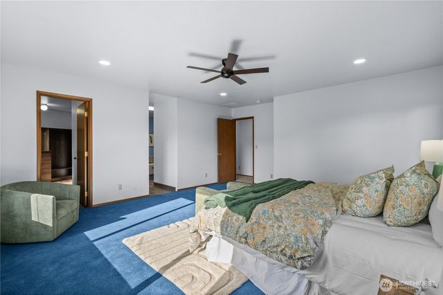 200 NE Riverhill Drive, Belfair, WA 98528