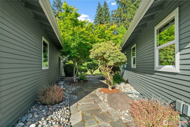 200 NE Riverhill Drive, Belfair, WA 98528