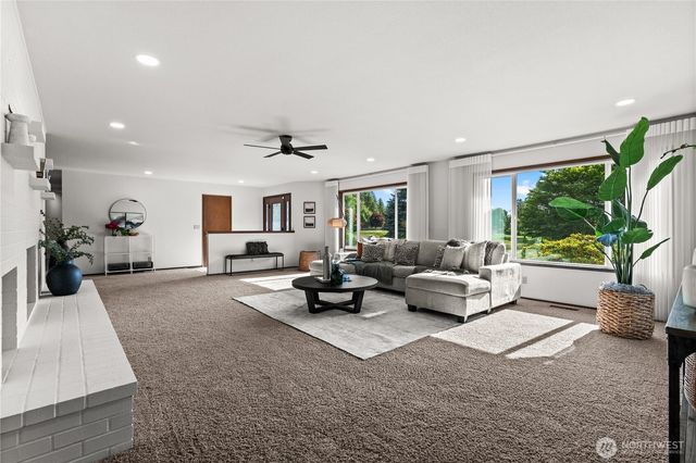 200 NE Riverhill Drive, Belfair, WA 98528