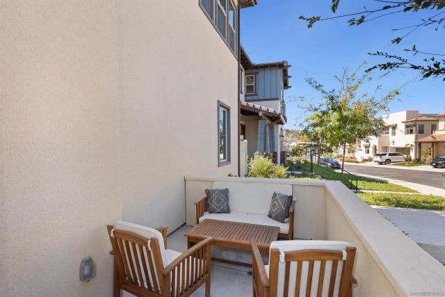 619 Townsend Way, San Marcos, CA 92078