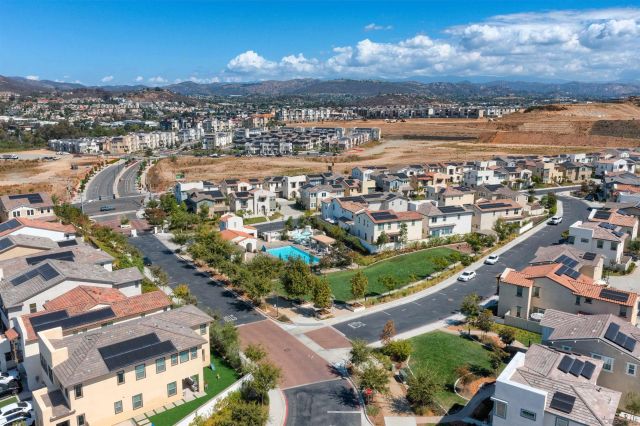619 Townsend Way, San Marcos, CA 92078