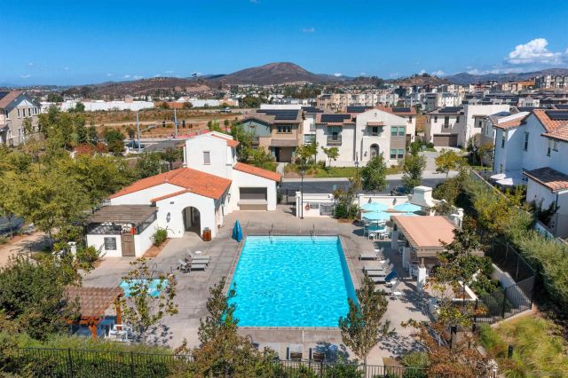 619 Townsend Way, San Marcos, CA 92078