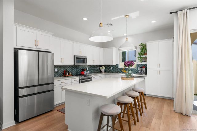 619 Townsend Way, San Marcos, CA 92078