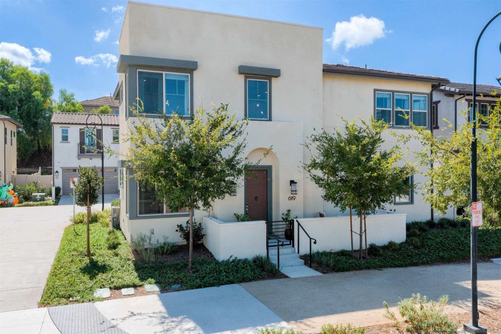 619 Townsend Way, San Marcos, CA 92078