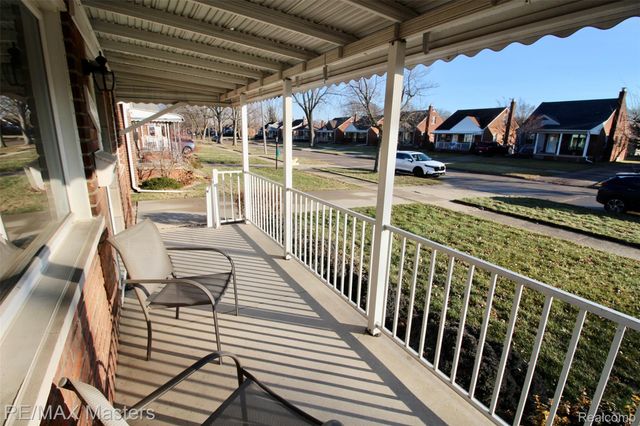 13522 Rosedale Street, Southgate, MI 48195