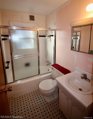 13522 Rosedale Street, Southgate, MI 48195