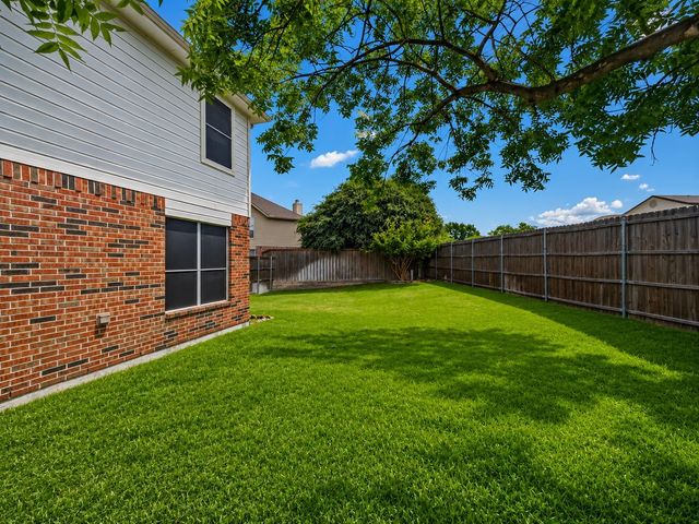 6512 Brighton Court, North Richland Hills, TX 76180