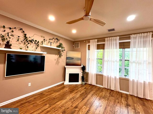 138 TIMBERLAKE DR, Ewing, NJ 08618
