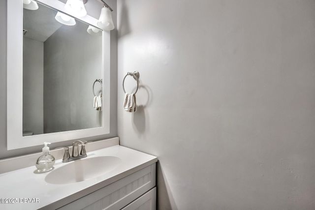 3656 Jackson St Apt 10, Port Orange, FL 32129