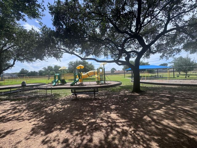 5230 Meadow Place Drive, La Porte, TX 77571