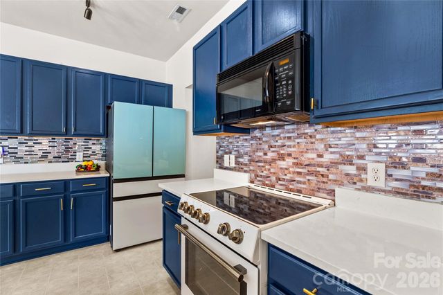 11148 Heritage Green Drive, Cornelius, NC 28031