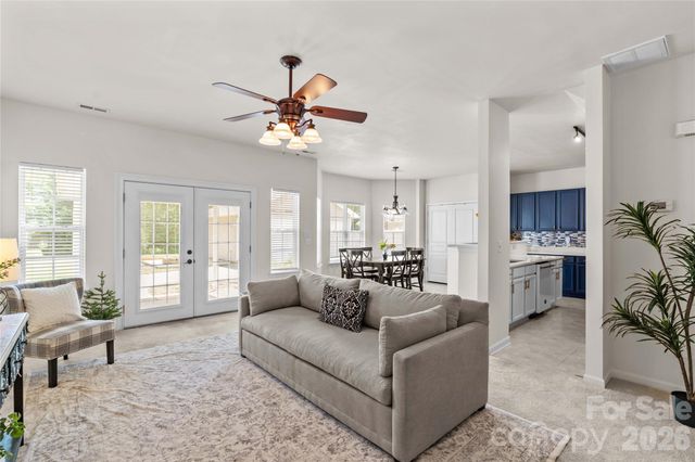 11148 Heritage Green Drive, Cornelius, NC 28031