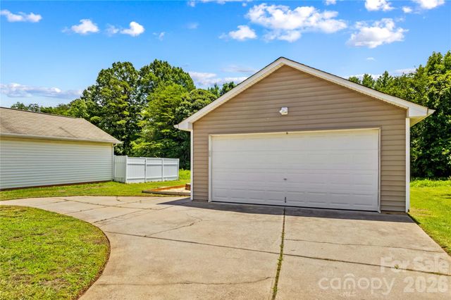 11148 Heritage Green Drive, Cornelius, NC 28031