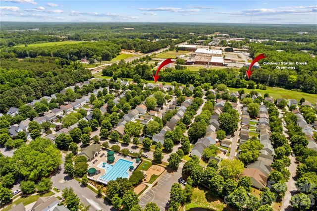 11148 Heritage Green Drive, Cornelius, NC 28031