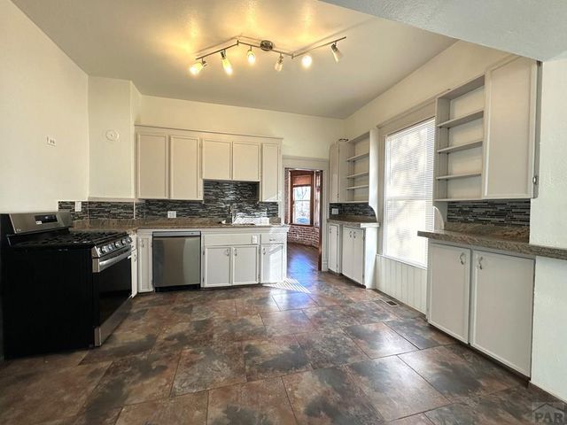 2023 N Elizabeth, Pueblo, CO 81003