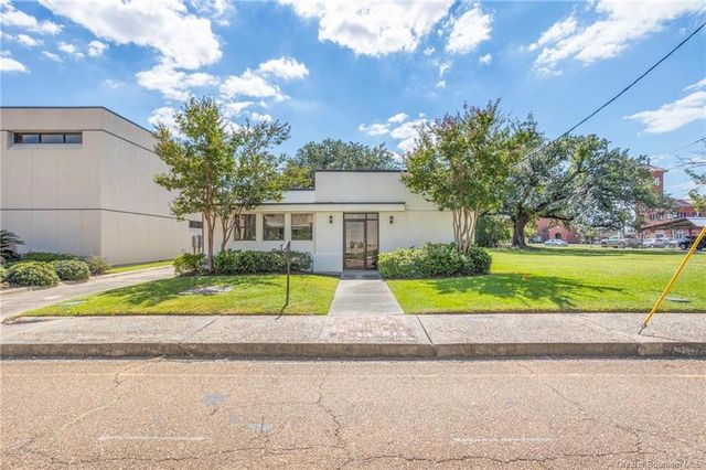 424 Pujo Street, Lake Charles, LA 70601