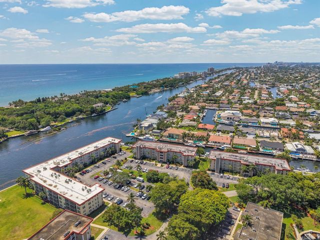 3050 NE 48th Court 305, Lighthouse Point, FL 33064