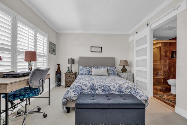 3050 NE 48th Court 305, Lighthouse Point, FL 33064