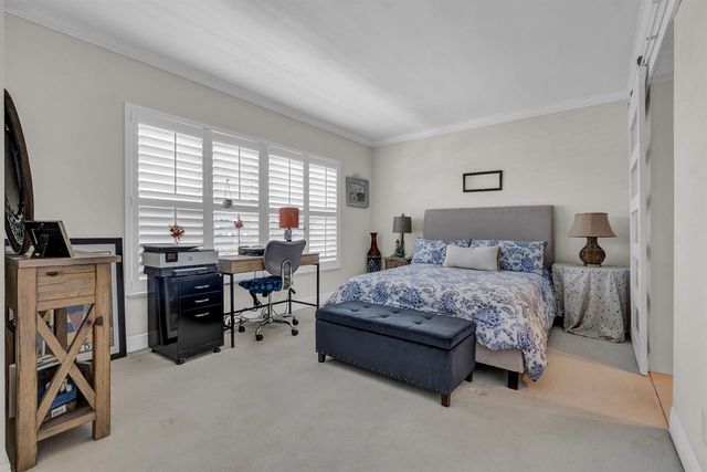3050 NE 48th Court 305, Lighthouse Point, FL 33064