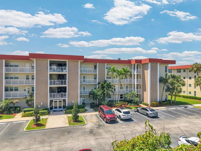 3050 NE 48th Court 305, Lighthouse Point, FL 33064