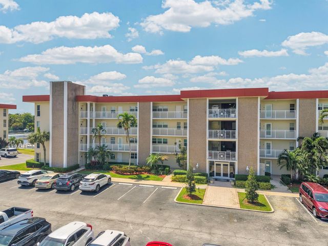 3050 NE 48th Court 305, Lighthouse Point, FL 33064
