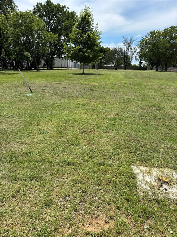 901, 905, 411 W ST HWY 21 Highway, Caldwell, TX 77836 — photo 4