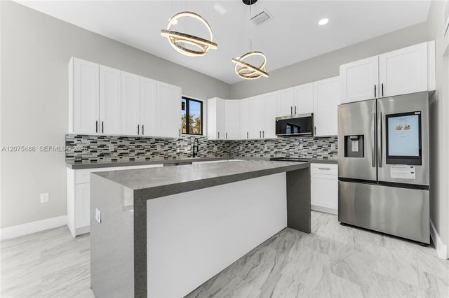 512 NW 23rd Avenue, Fort Lauderdale, FL 33311