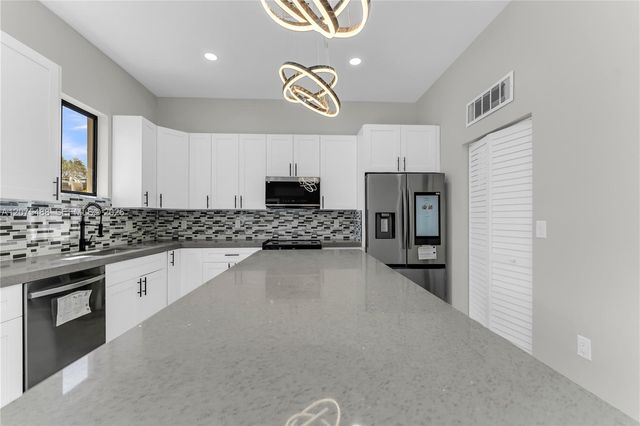 512 NW 23rd Avenue, Fort Lauderdale, FL 33311