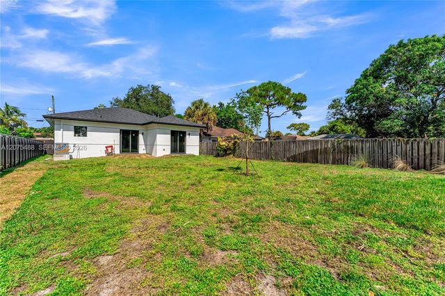 512 NW 23rd Avenue, Fort Lauderdale, FL 33311